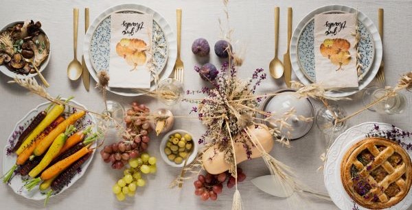 Kitchen Arts holiday table image