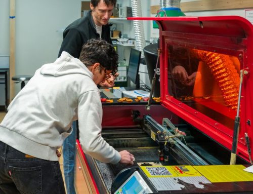 Tech Lab Hums Along This Fall with Hands-On Classes